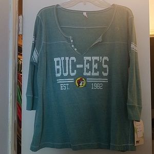 3/4 sleeve buccees top